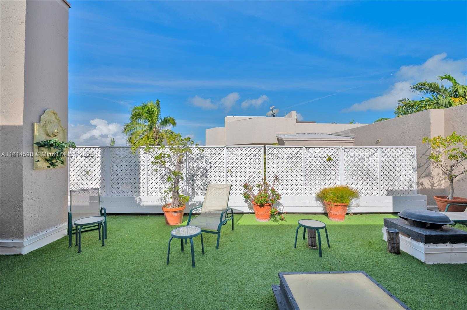 Small Image of 101 CRANDON BLVD #480, Key Biscayne Number 9