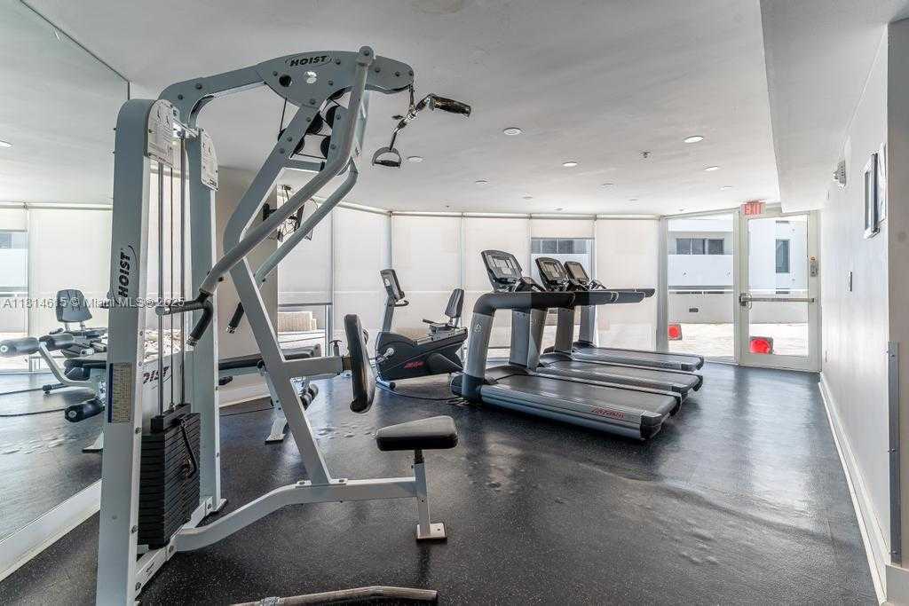Small Image of 6301 COLLINS AVE #1405, Miami Beach Number 26
