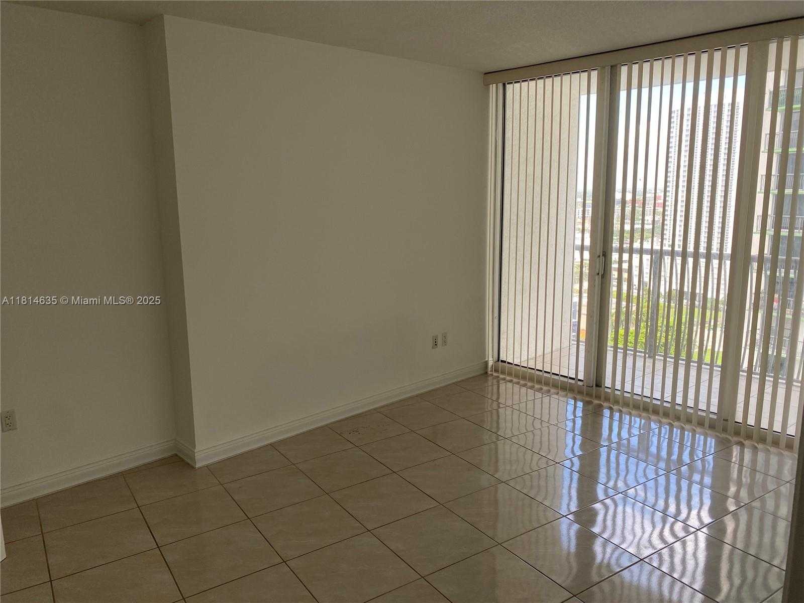 Small Image of 1750 NORTH BAYSHORE DR #2609, Miami Number 13