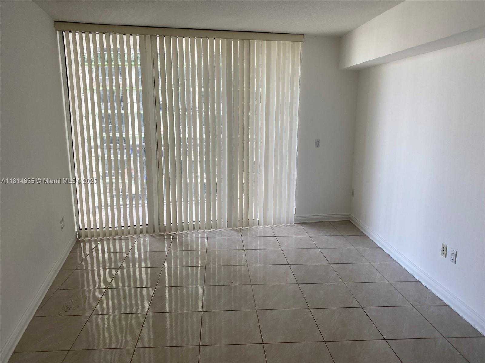 Small Image of 1750 NORTH BAYSHORE DR #2609, Miami Number 14