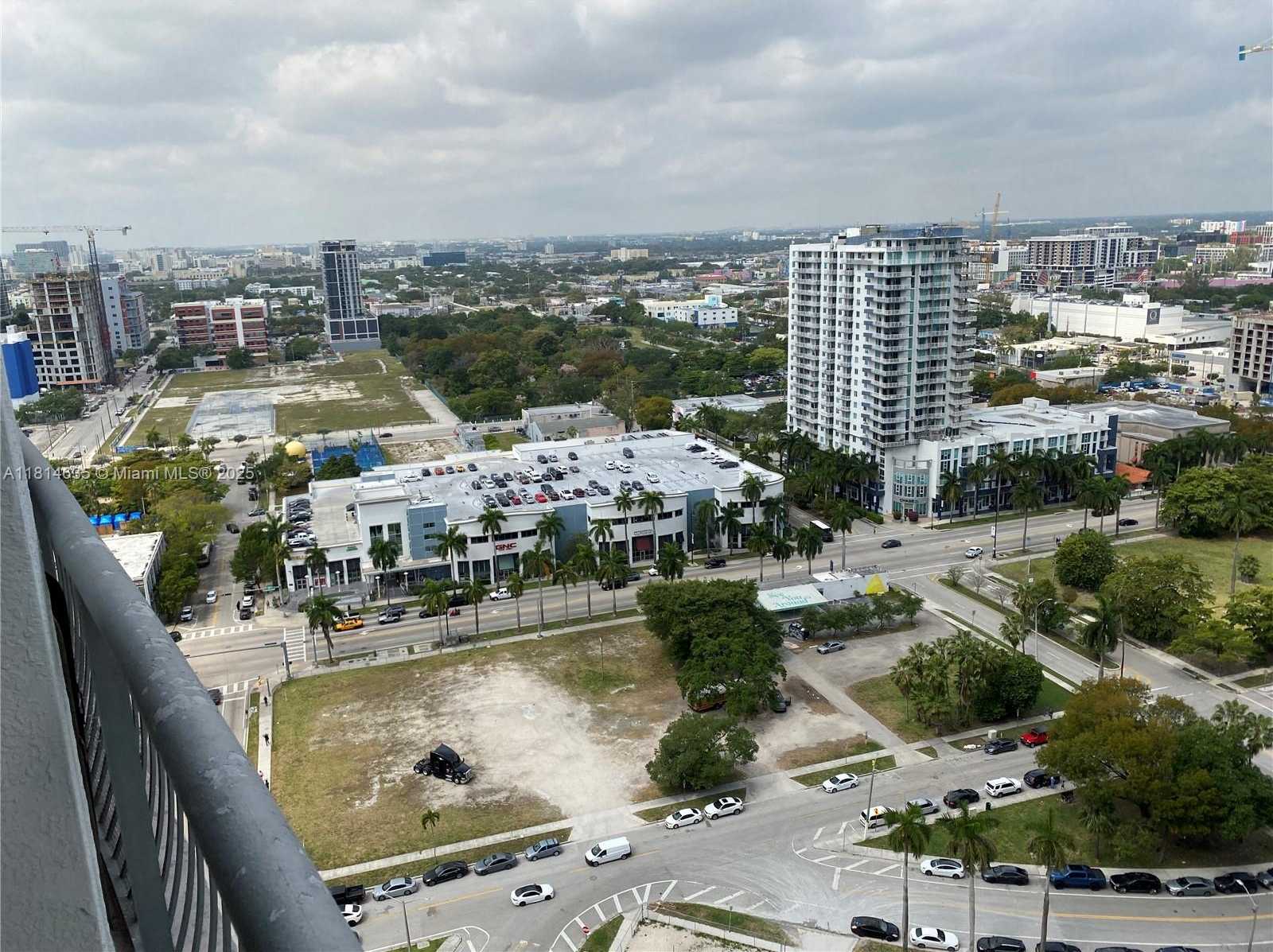 Small Image of 1750 NORTH BAYSHORE DR #2609, Miami Number 2