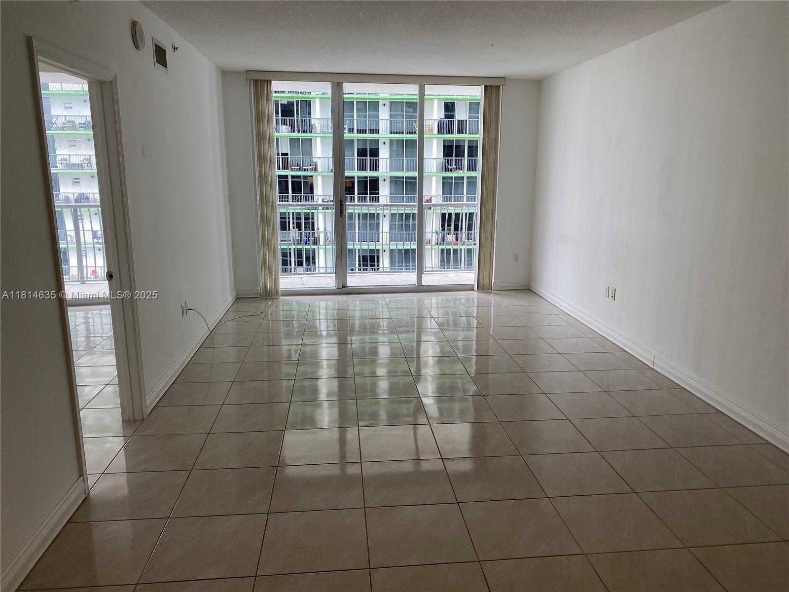 Small Image of 1750 NORTH BAYSHORE DR #2609, Miami Number 8