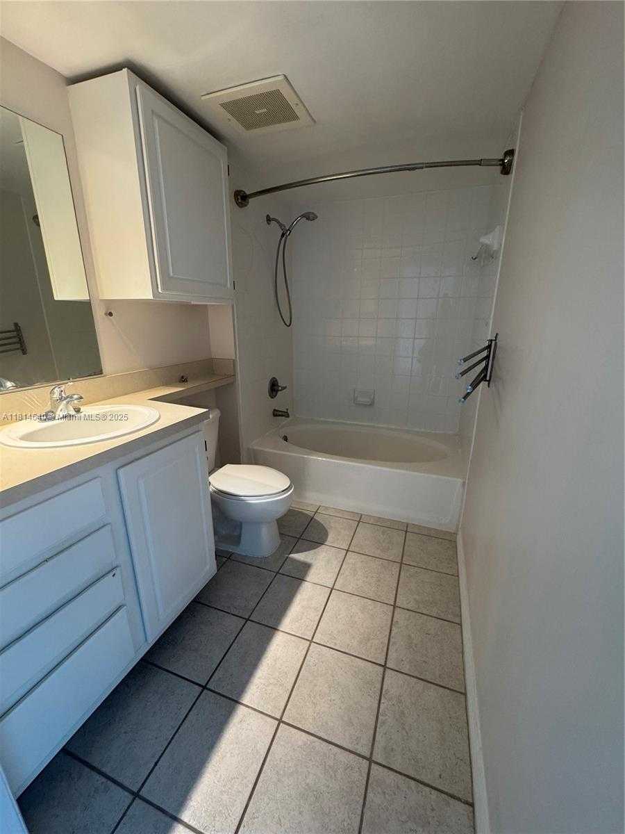 Small Image of 2665 SOUTH WEST 37TH AVE #601, Miami Number 6