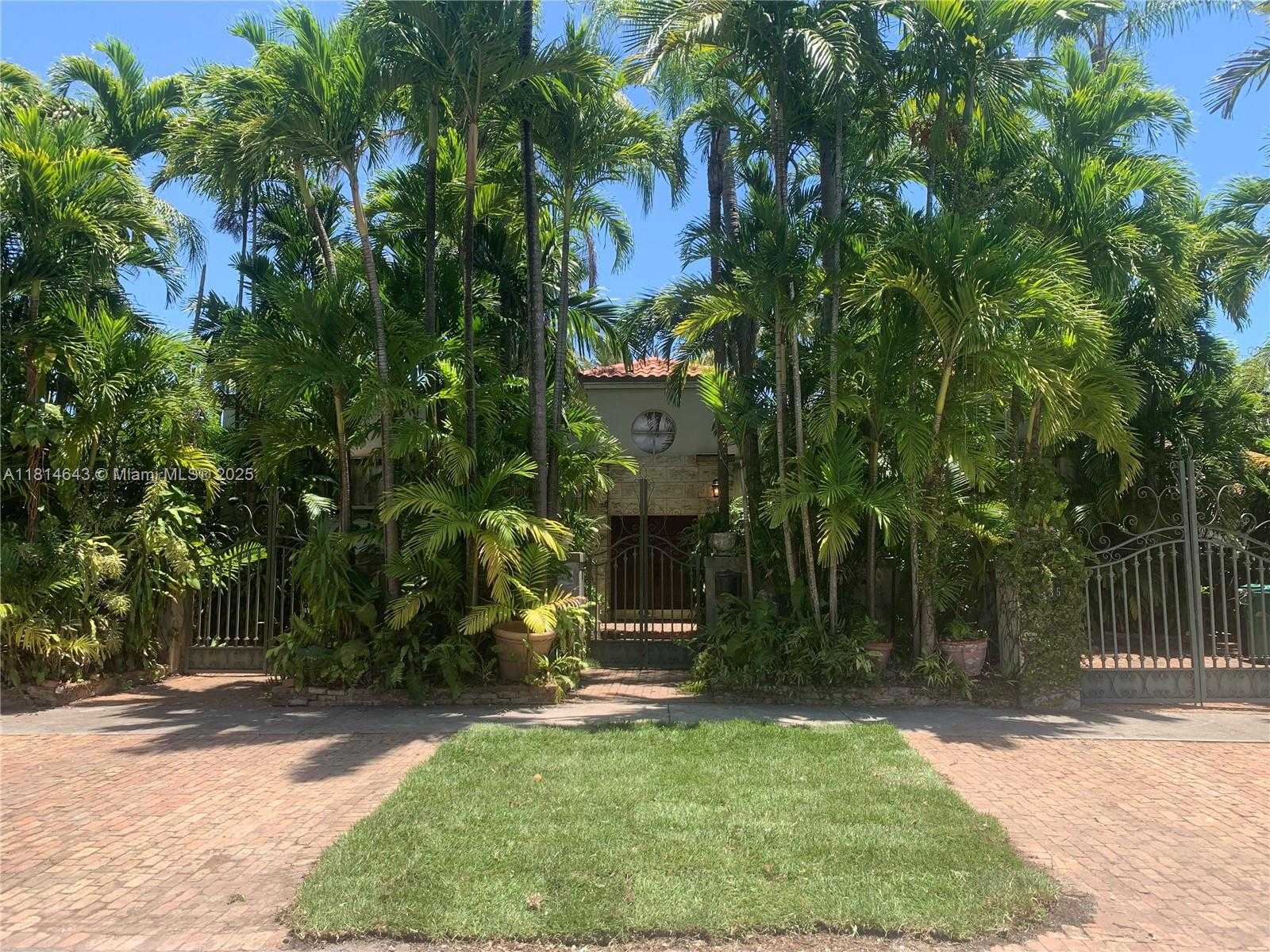Small Image of 3235 SOUTH WEST 58TH CT, Miami Number 26