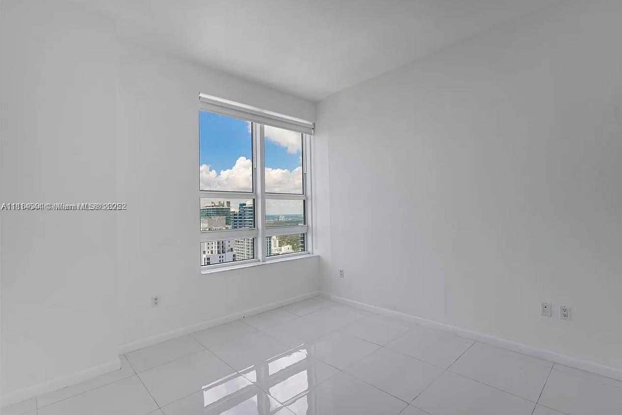 Small Image of 950 Brickell Bay Dr, Miami, FL 33131, USA Number 12