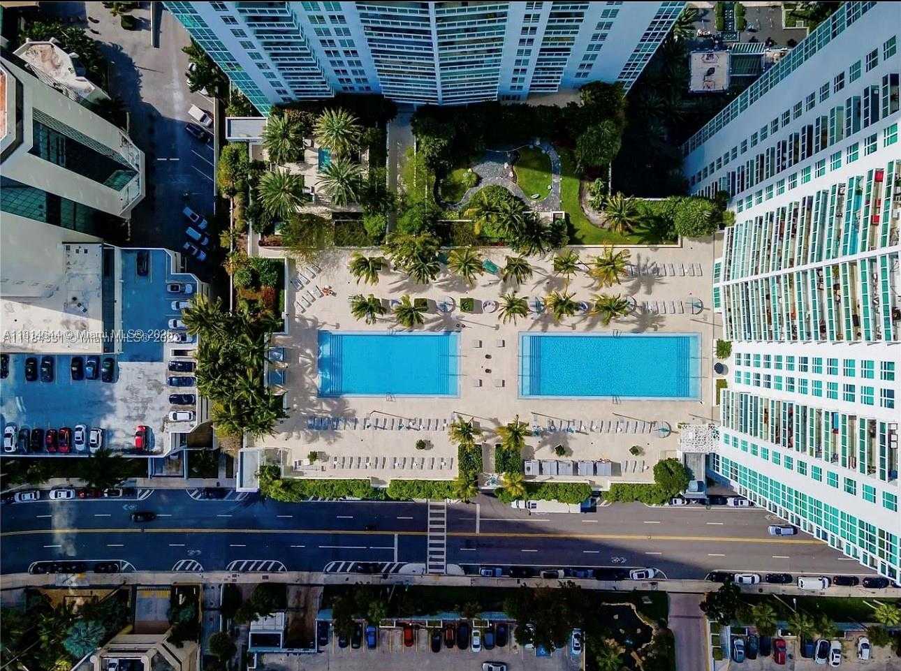 Small Image of 950 Brickell Bay Dr, Miami, FL 33131, USA Number 20
