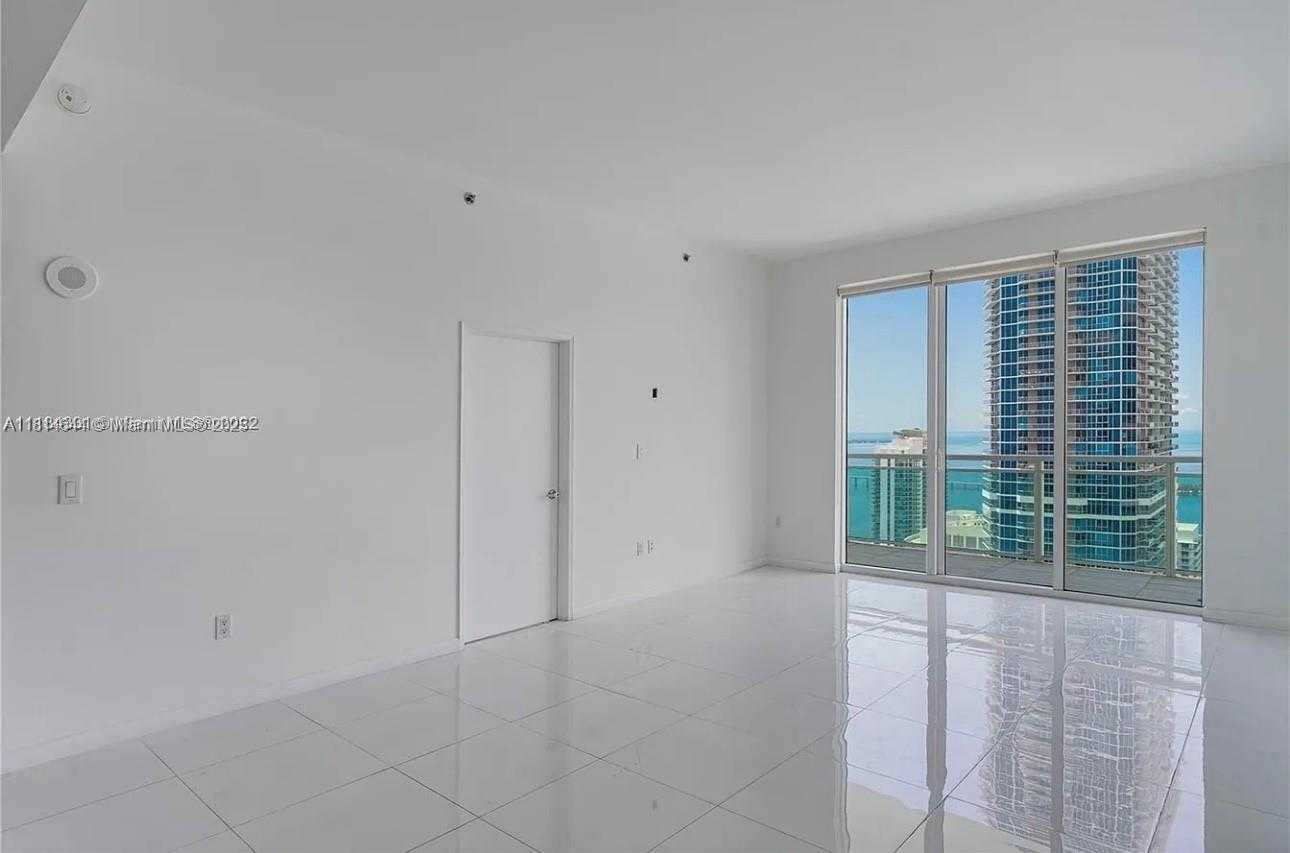 Small Image of 950 Brickell Bay Dr, Miami, FL 33131, USA Number 22