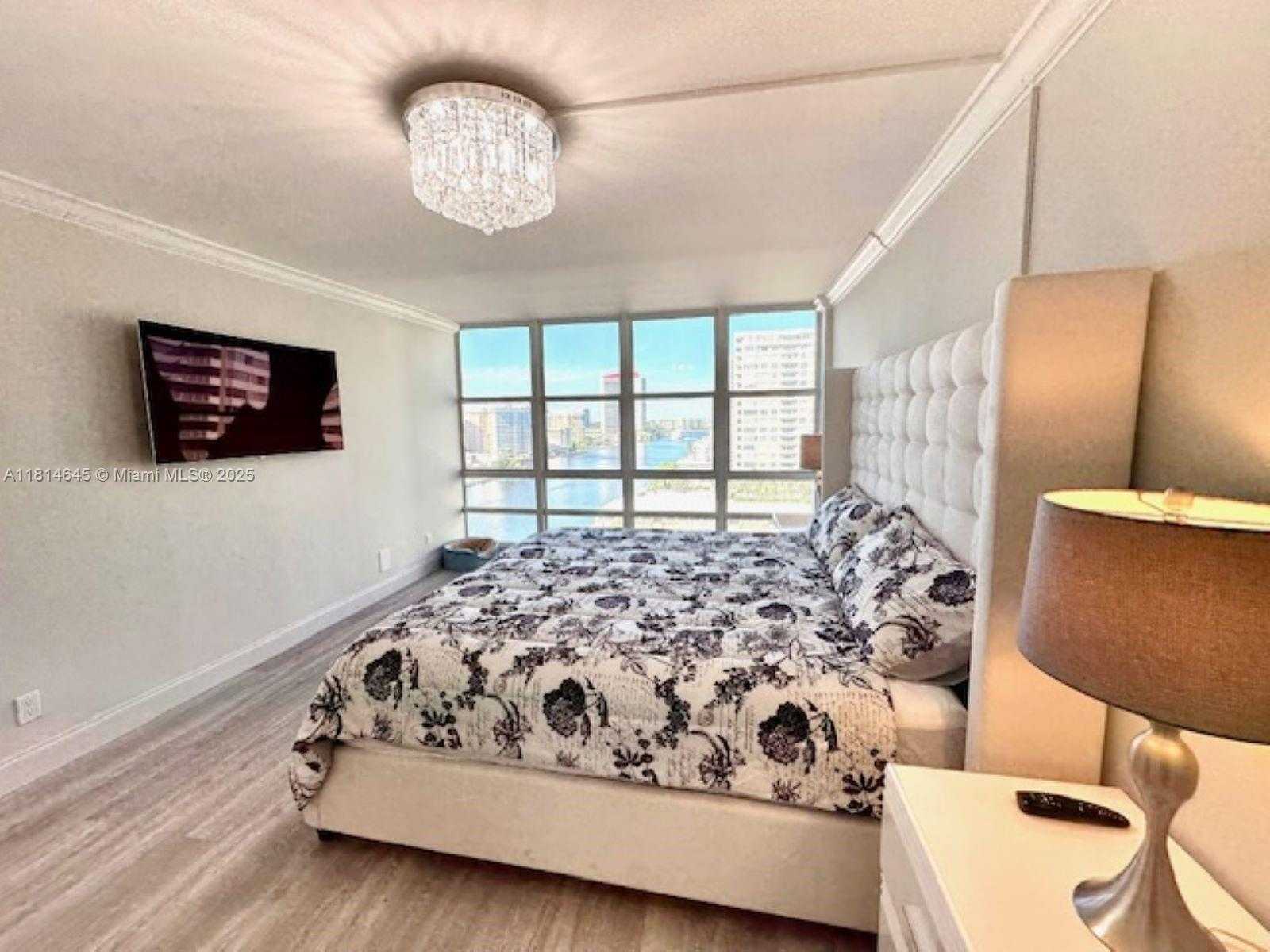 Small Image of 2017 SOUTH OCEAN DR #1107, Hallandale Beach Number 13