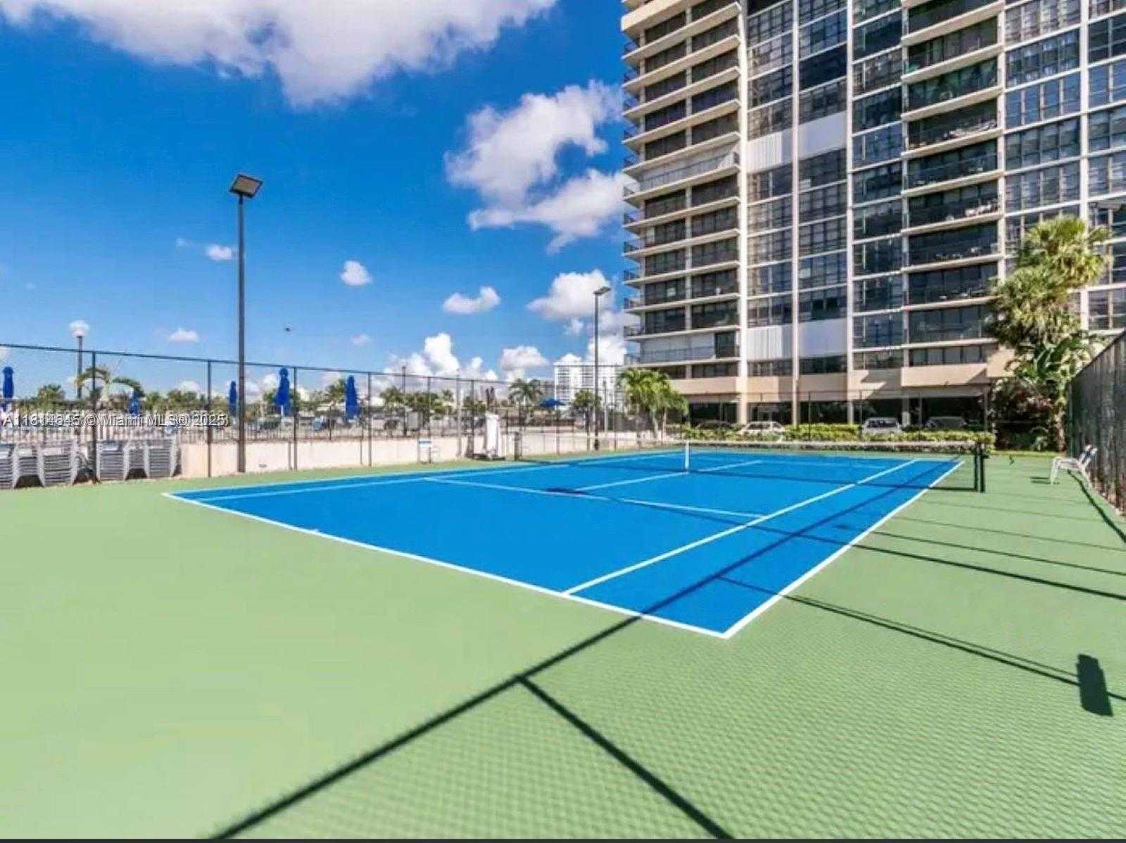 Small Image of 2017 SOUTH OCEAN DR #1107, Hallandale Beach Number 25