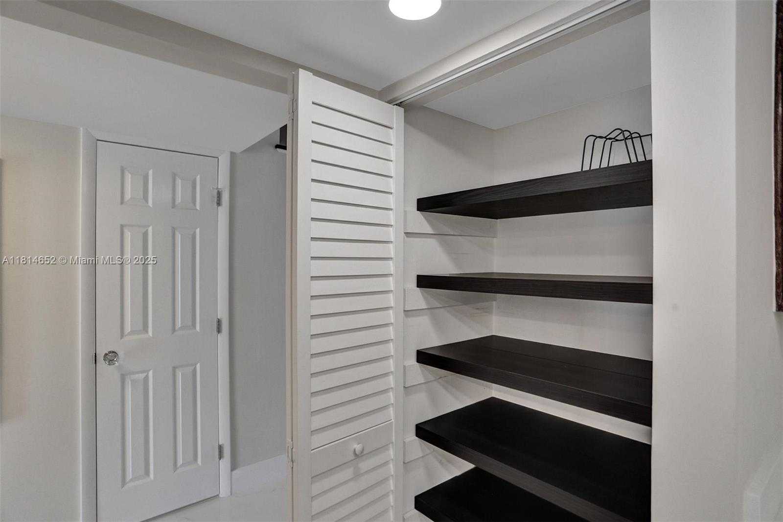 Small Image of 3945 #18, North Miami Beach Number 17