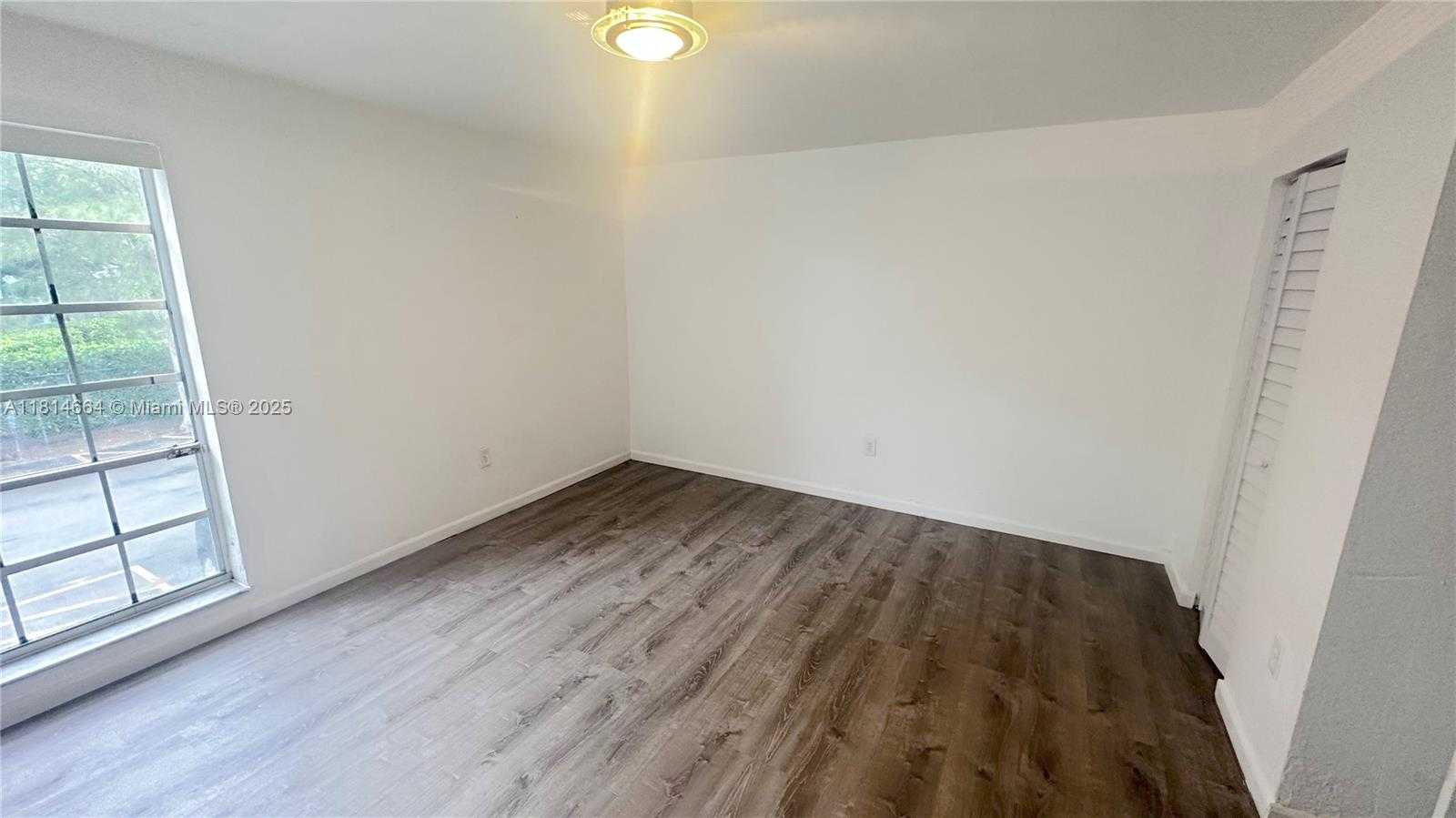 Small Image of 10836 NORTH KENDALL DR #V10, Miami Number 3
