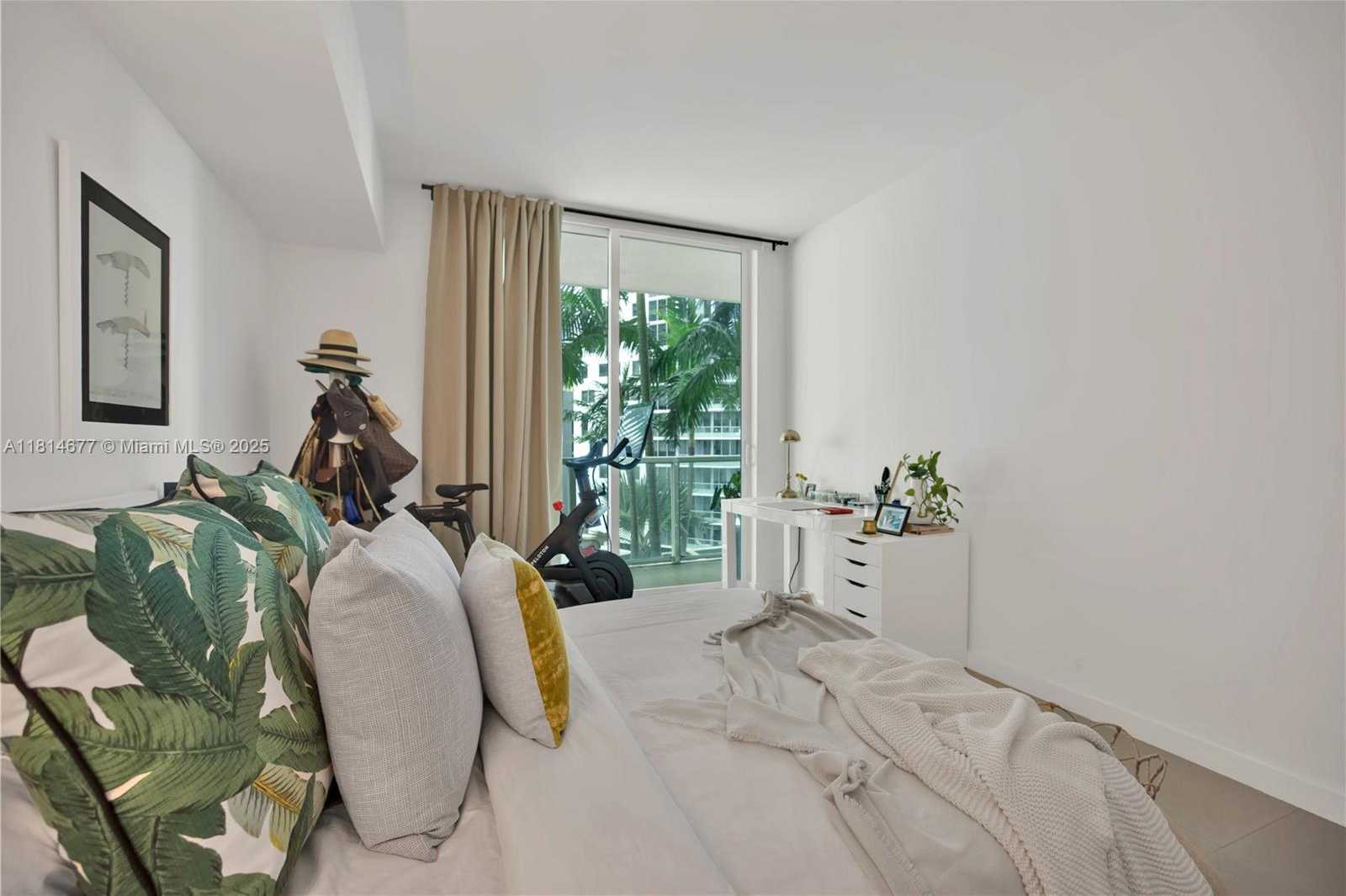 Small Image of 218 SOUTH EAST 14TH ST #906, Miami Number 3