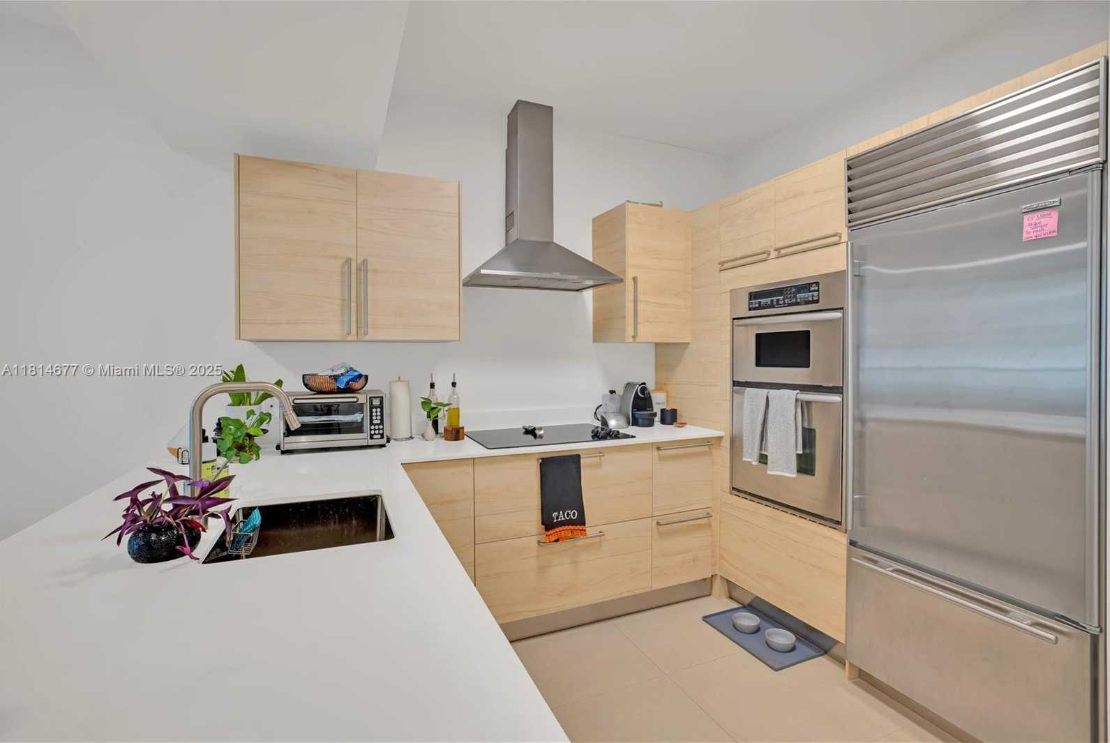 Small Image of 218 SOUTH EAST 14TH ST #906, Miami Number 4