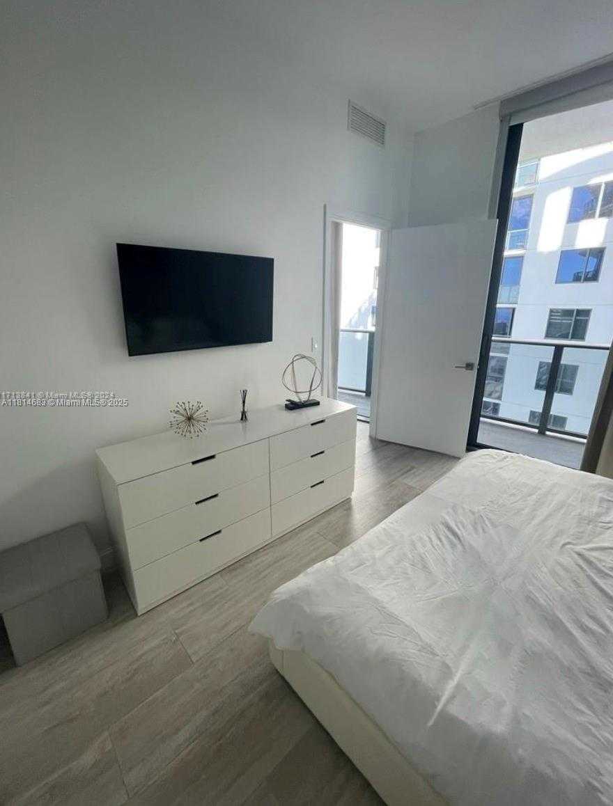 Small Image of 55 SOUTH WEST 9TH ST #4208, Miami Number 10