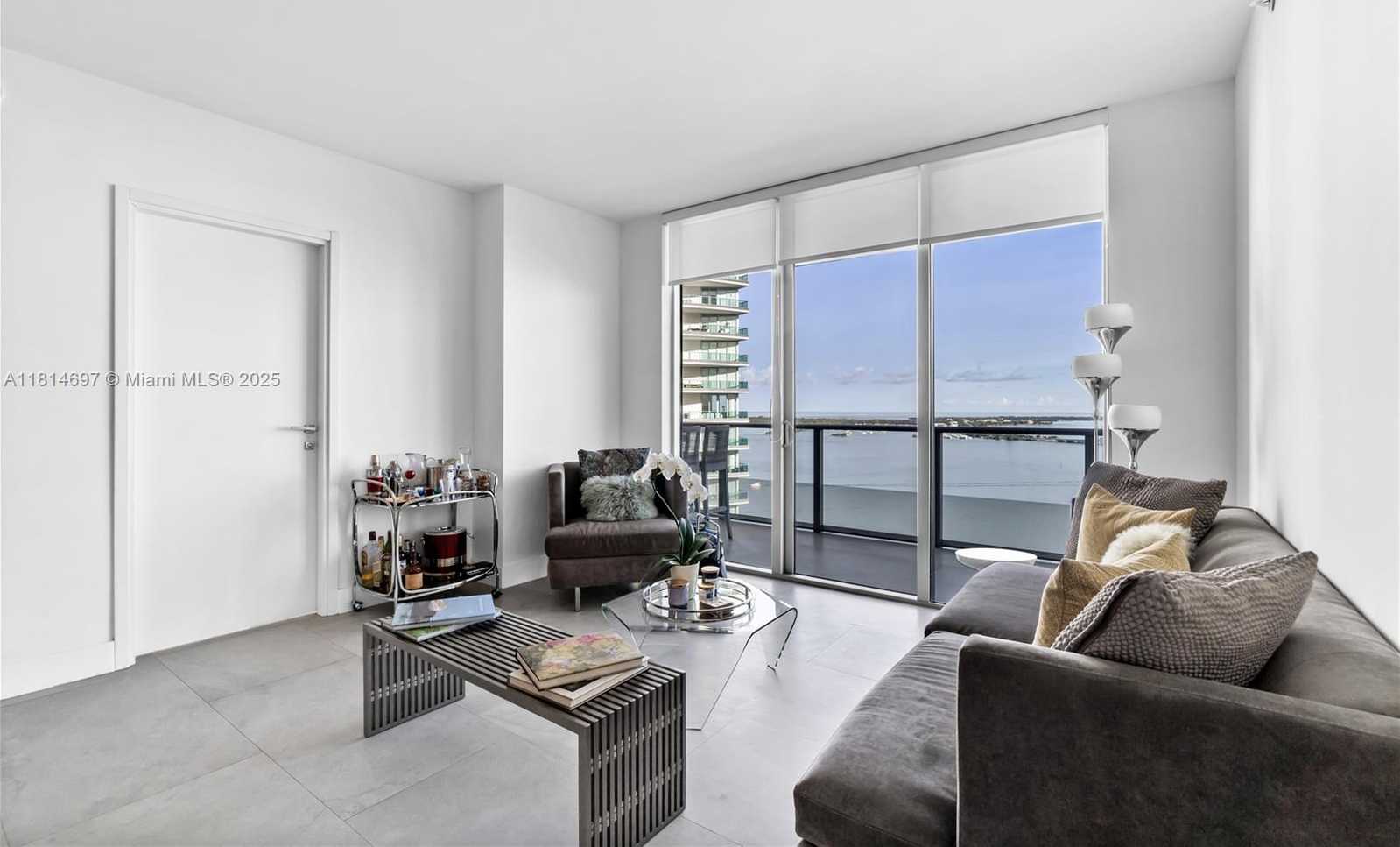 Small Image of 1300 BRICKELL BAY DR #2904, Miami Number 18