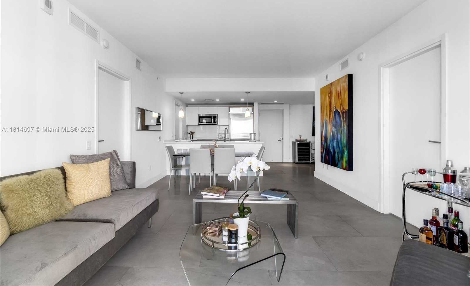 Small Image of 1300 BRICKELL BAY DR #2904, Miami Number 20