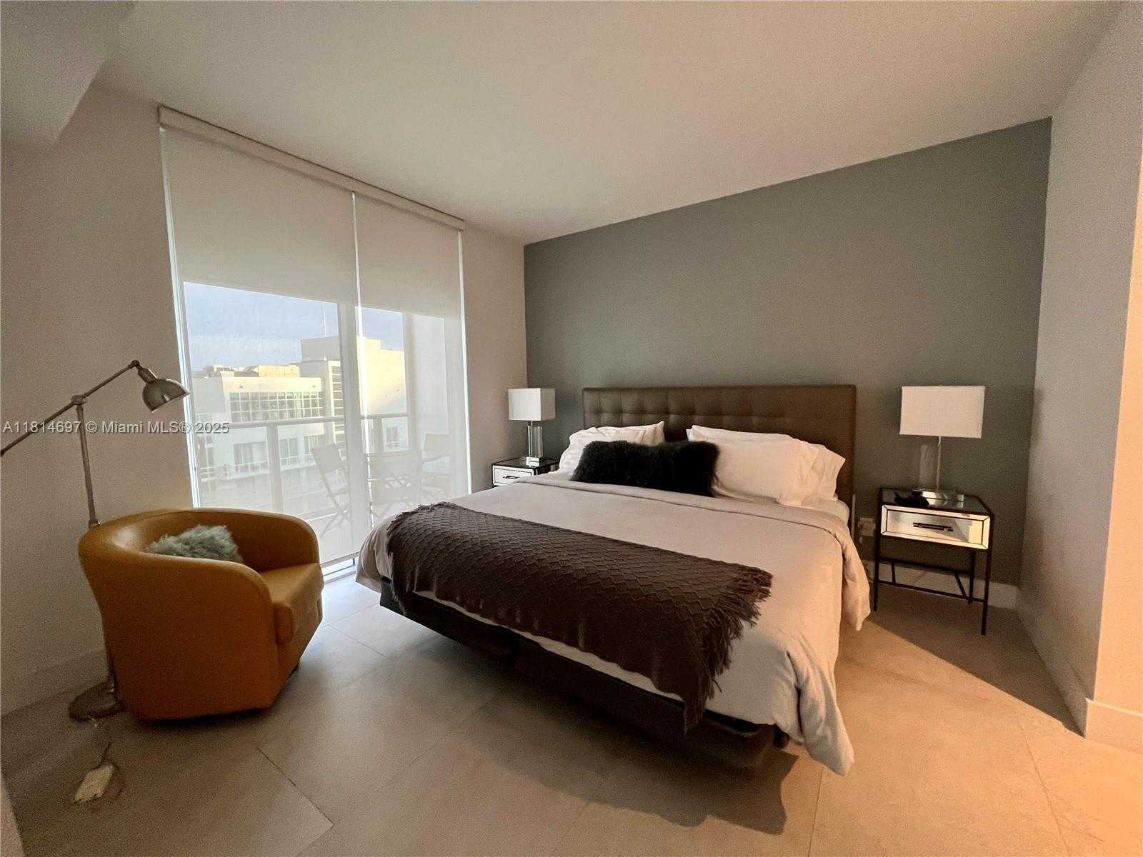 Small Image of 1300 BRICKELL BAY DR #2904, Miami Number 24