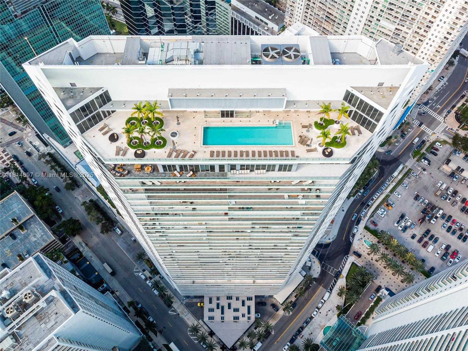 Small Image of 1300 BRICKELL BAY DR #2904, Miami Number 35