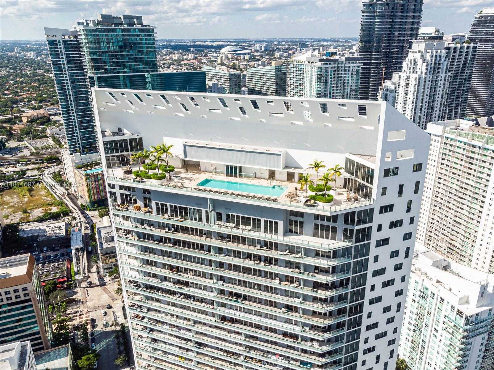 Small Image of 1300 BRICKELL BAY DR #2904, Miami Number 36