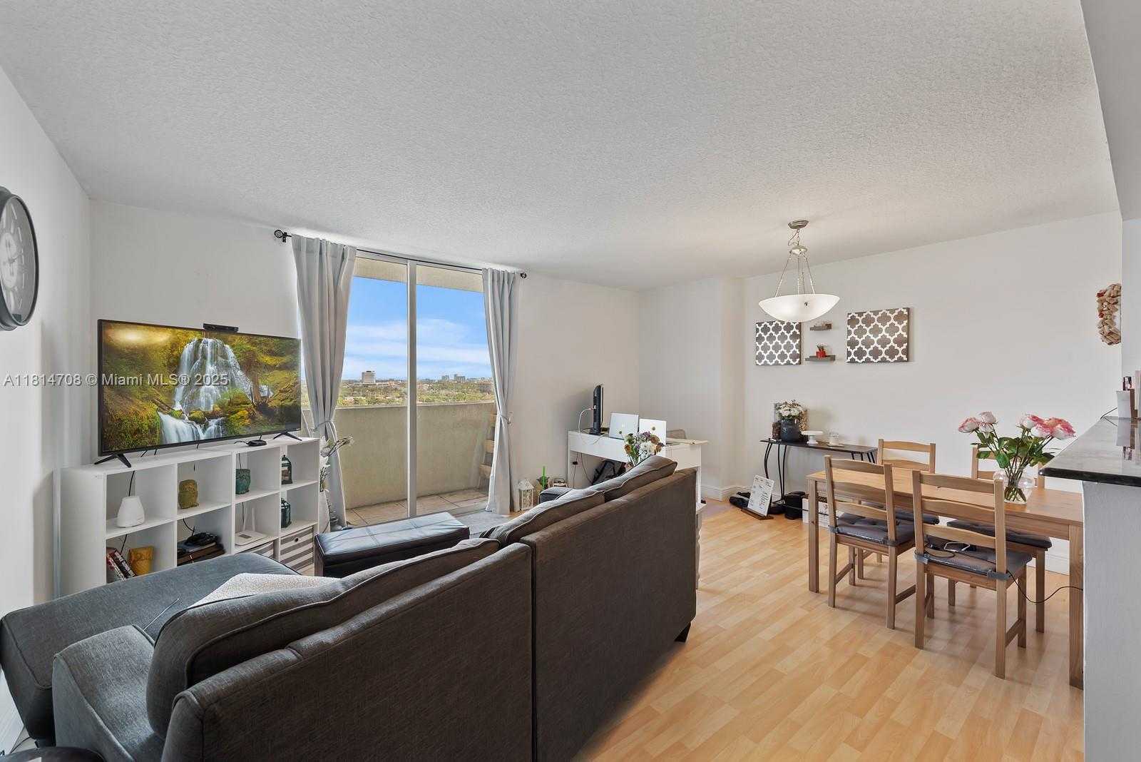 Small Image of 3000 CORAL WAY #1211, Miami Number 2