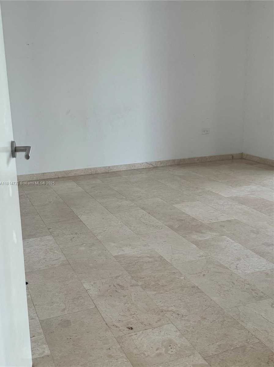 Small Image of 88 SOUTH WEST 7TH ST #2403, Miami Number 9