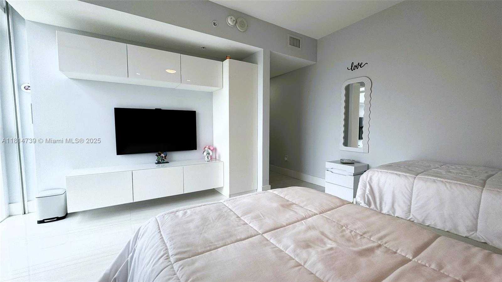 Small Image of 400 EAST SUNNY ISLES BLVD #1118, Sunny Isles Beach Number 17