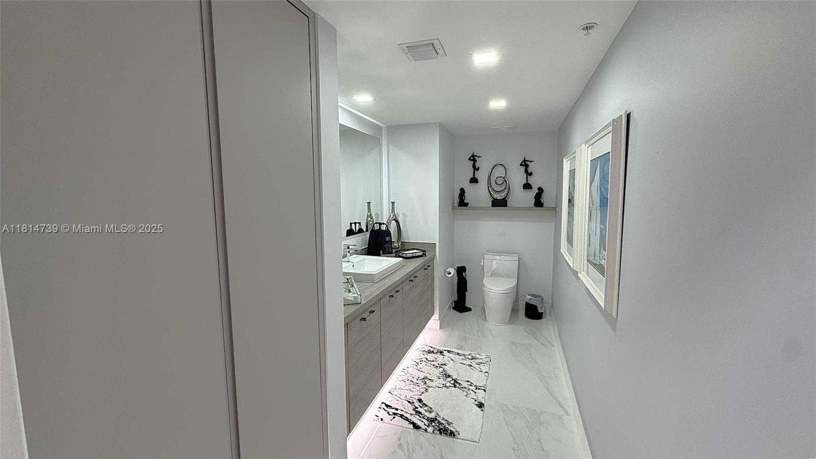 Small Image of 400 EAST SUNNY ISLES BLVD #1118, Sunny Isles Beach Number 7