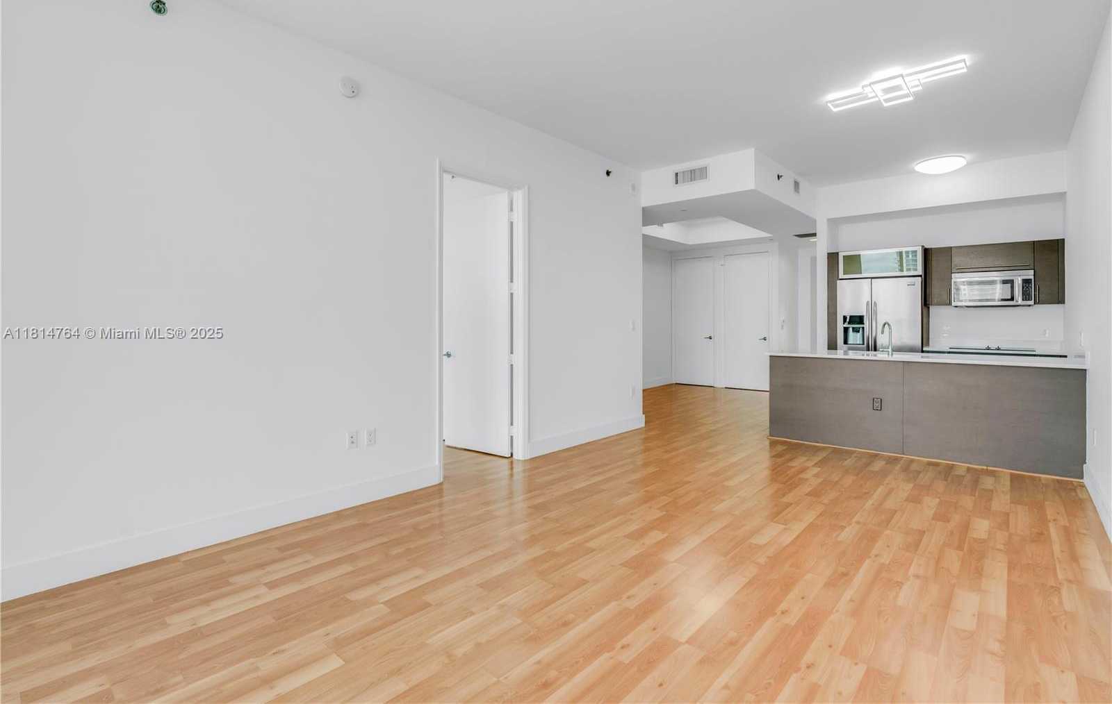 Small Image of 55 SOUTH EAST 6TH ST #4100, Miami Number 5