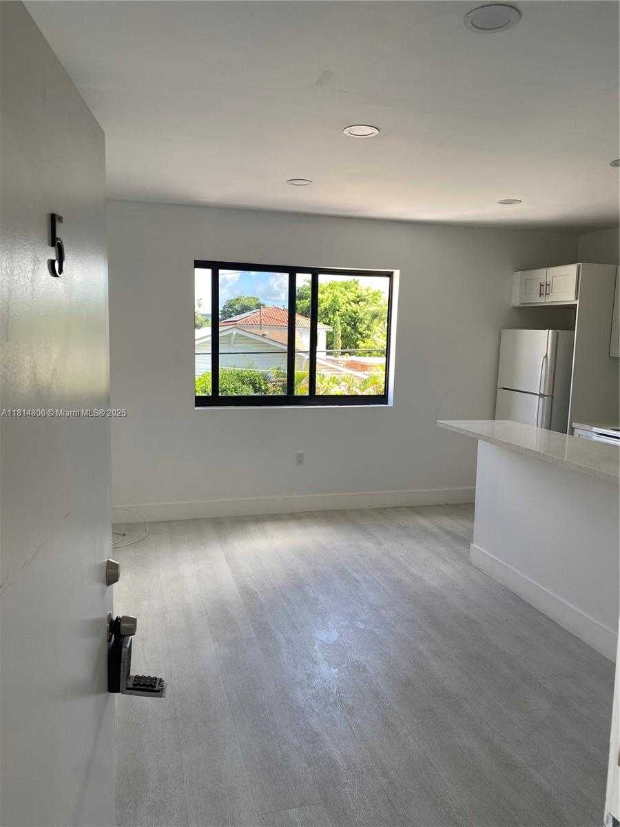 Small Image of 1101 SOUTH WEST 12TH CT #5, Miami Number 4