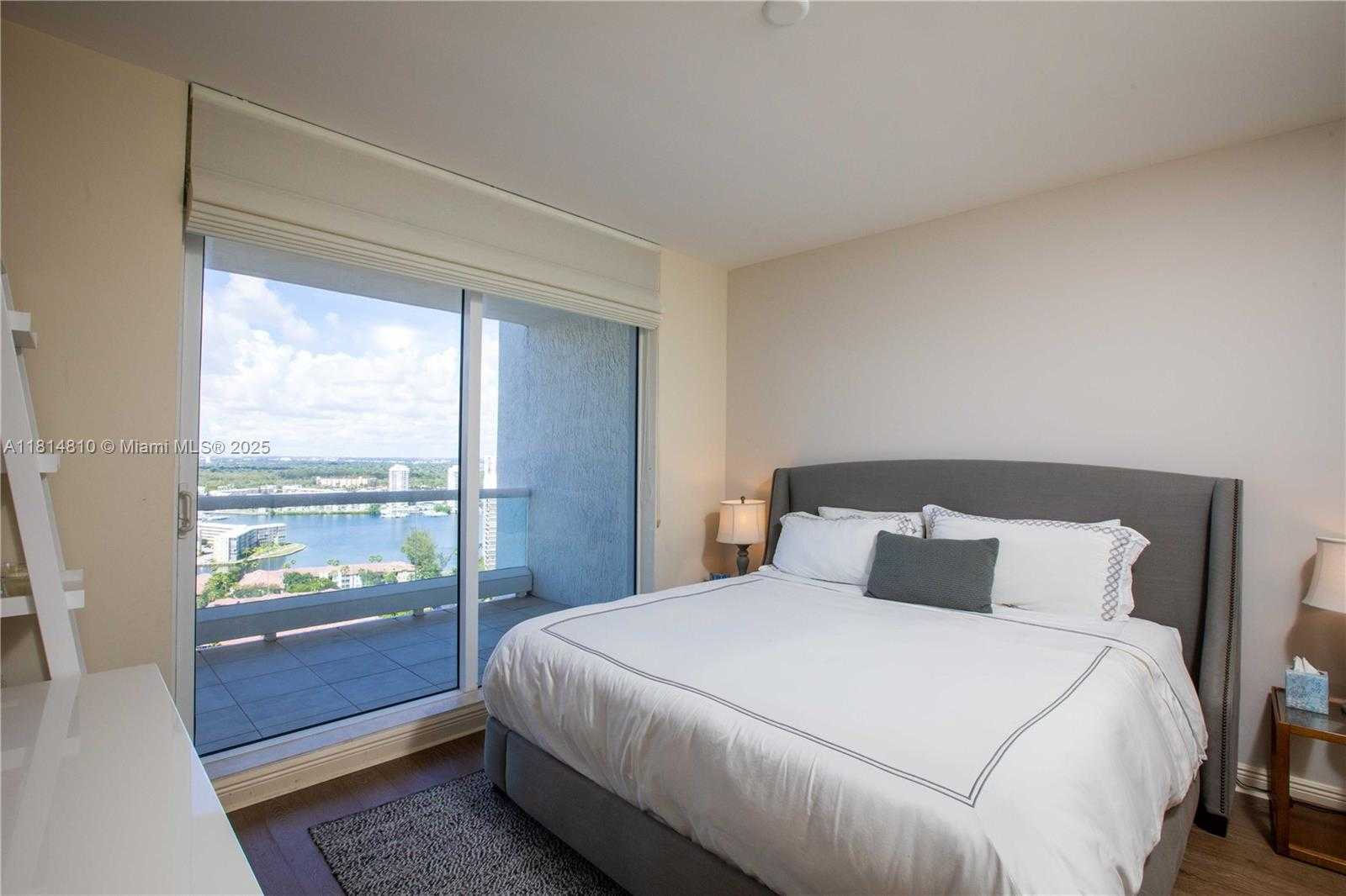 Small Image of 6000 ISLAND BLVD #2602, Aventura Number 24