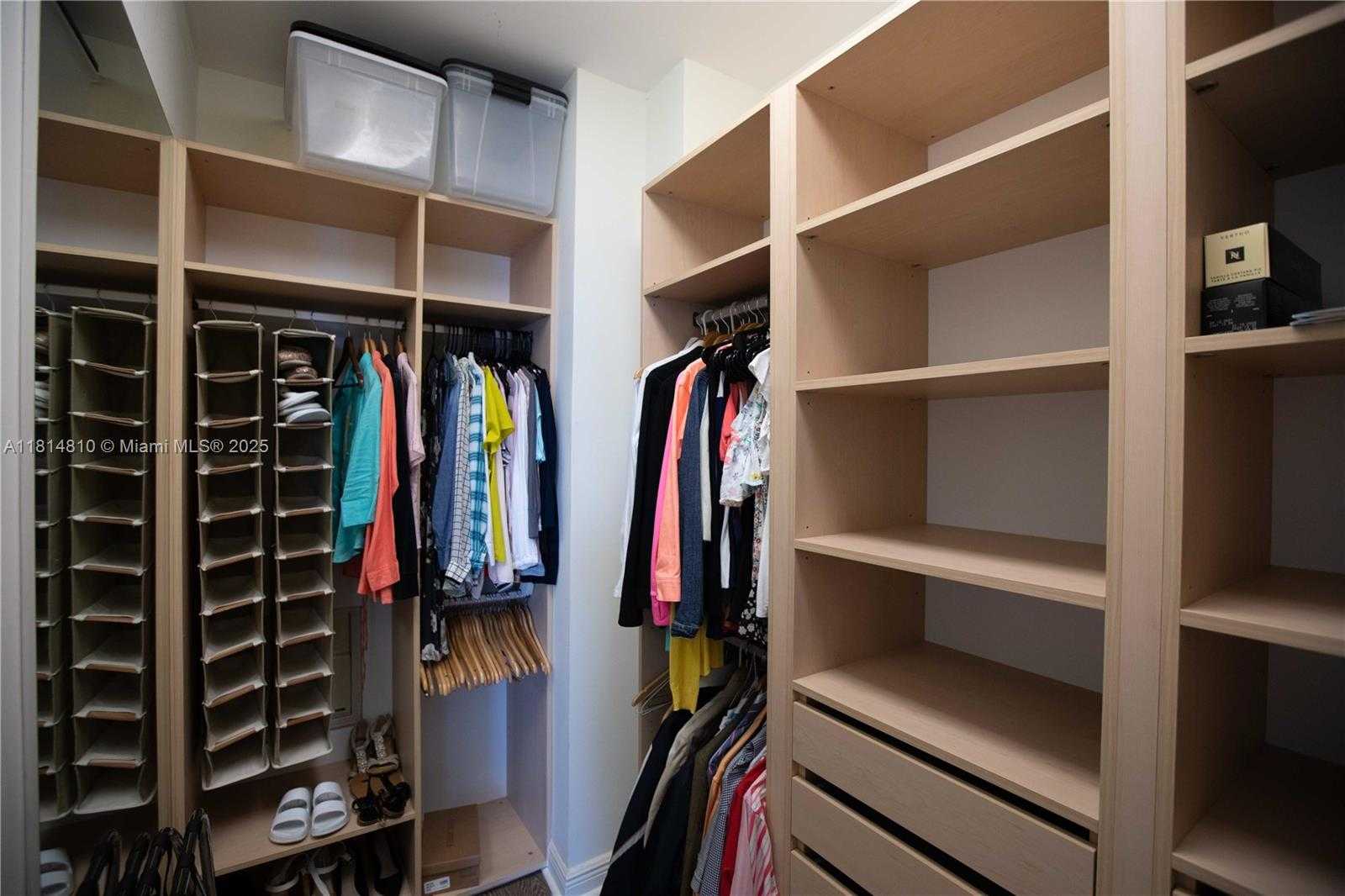 Small Image of 6000 ISLAND BLVD #2602, Aventura Number 29