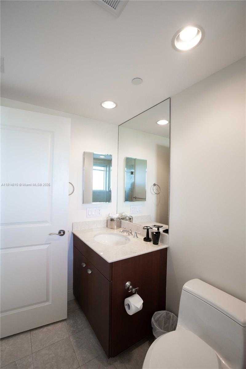 Small Image of 6000 ISLAND BLVD #2602, Aventura Number 31