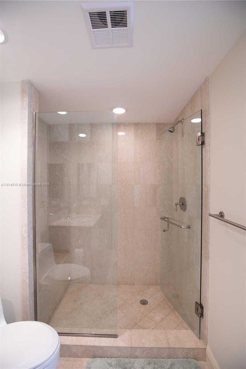 Small Image of 6000 ISLAND BLVD #2602, Aventura Number 43