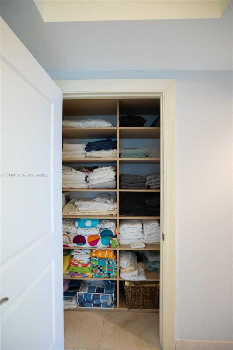 Small Image of 6000 ISLAND BLVD #2602, Aventura Number 46