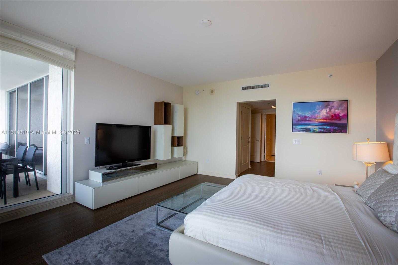 Small Image of 6000 ISLAND BLVD #2602, Aventura Number 51