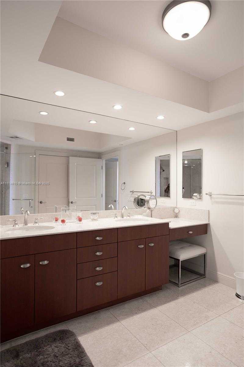 Small Image of 6000 ISLAND BLVD #2602, Aventura Number 56