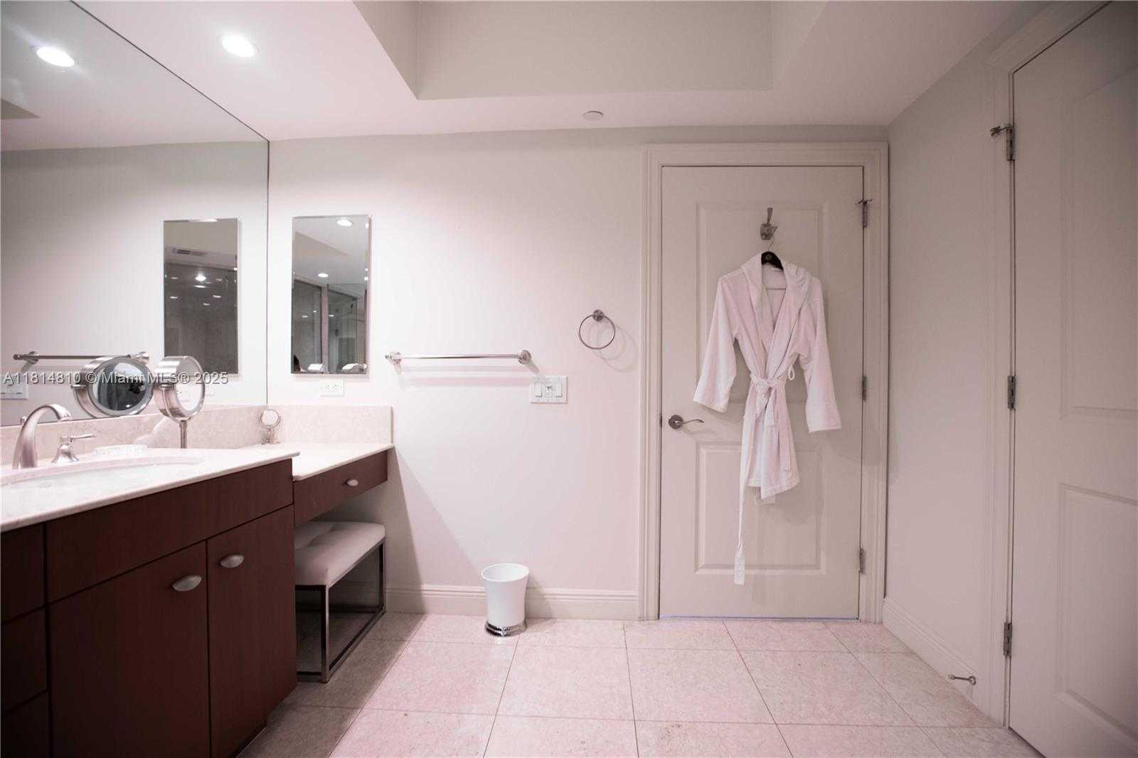 Small Image of 6000 ISLAND BLVD #2602, Aventura Number 58