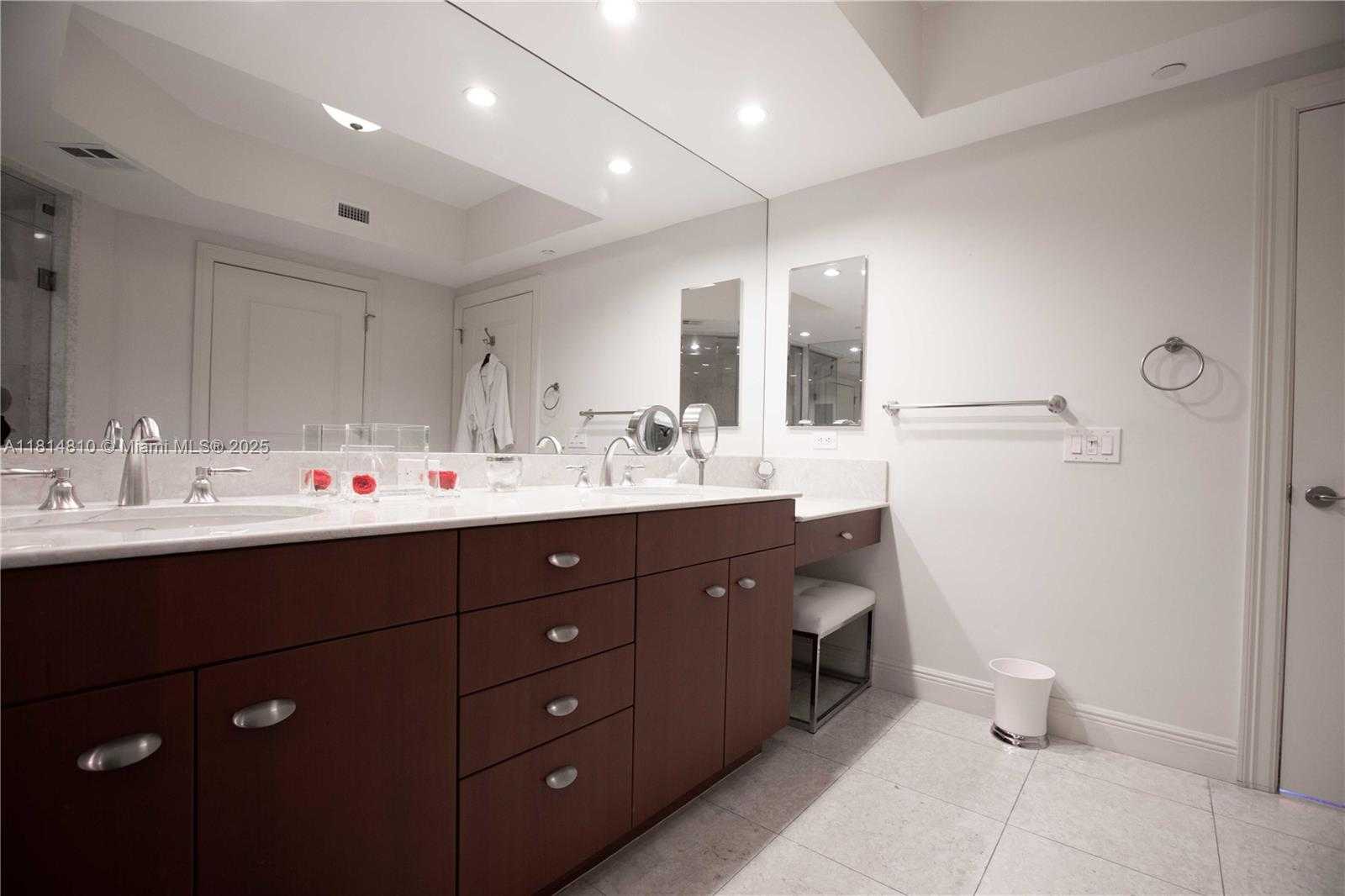 Small Image of 6000 ISLAND BLVD #2602, Aventura Number 59