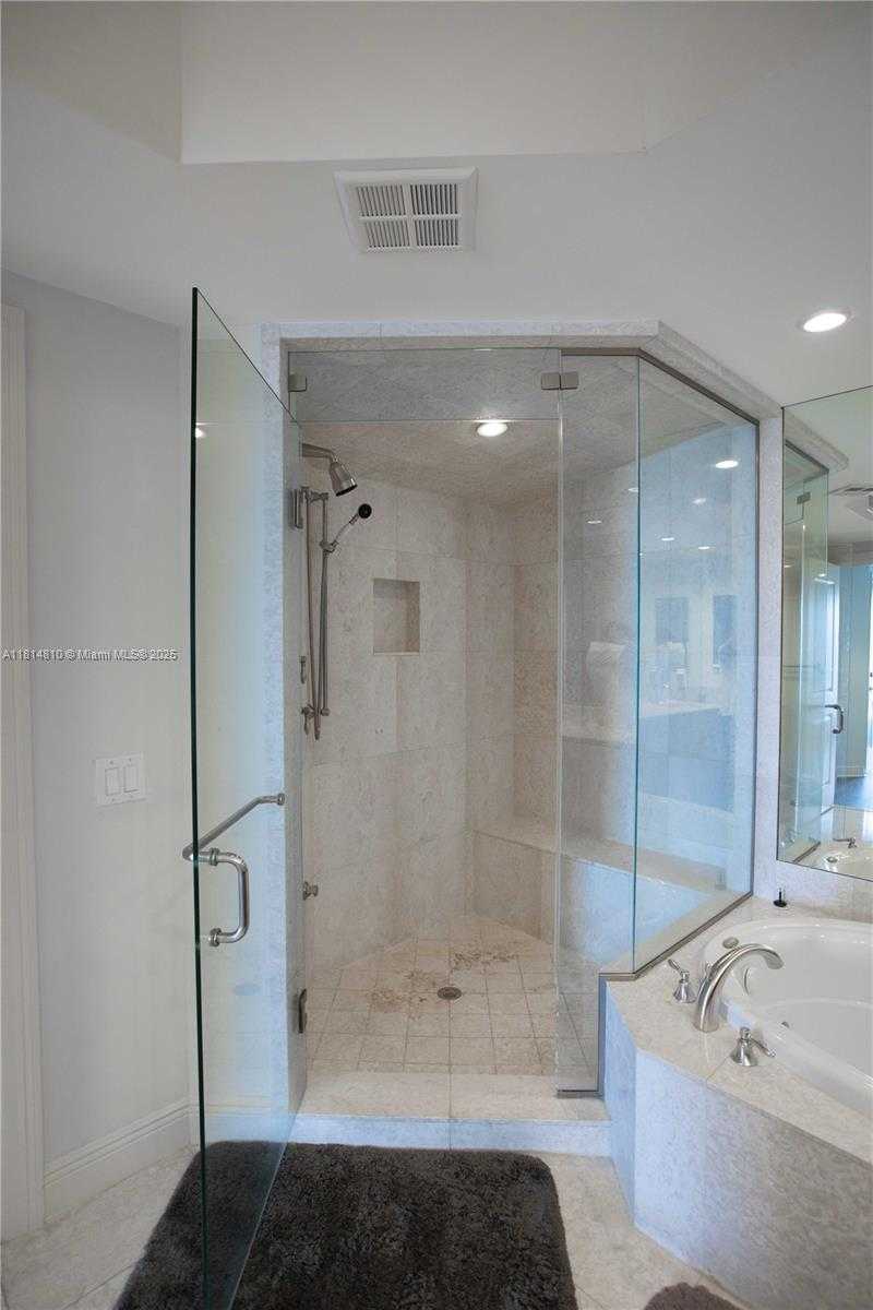 Small Image of 6000 ISLAND BLVD #2602, Aventura Number 60