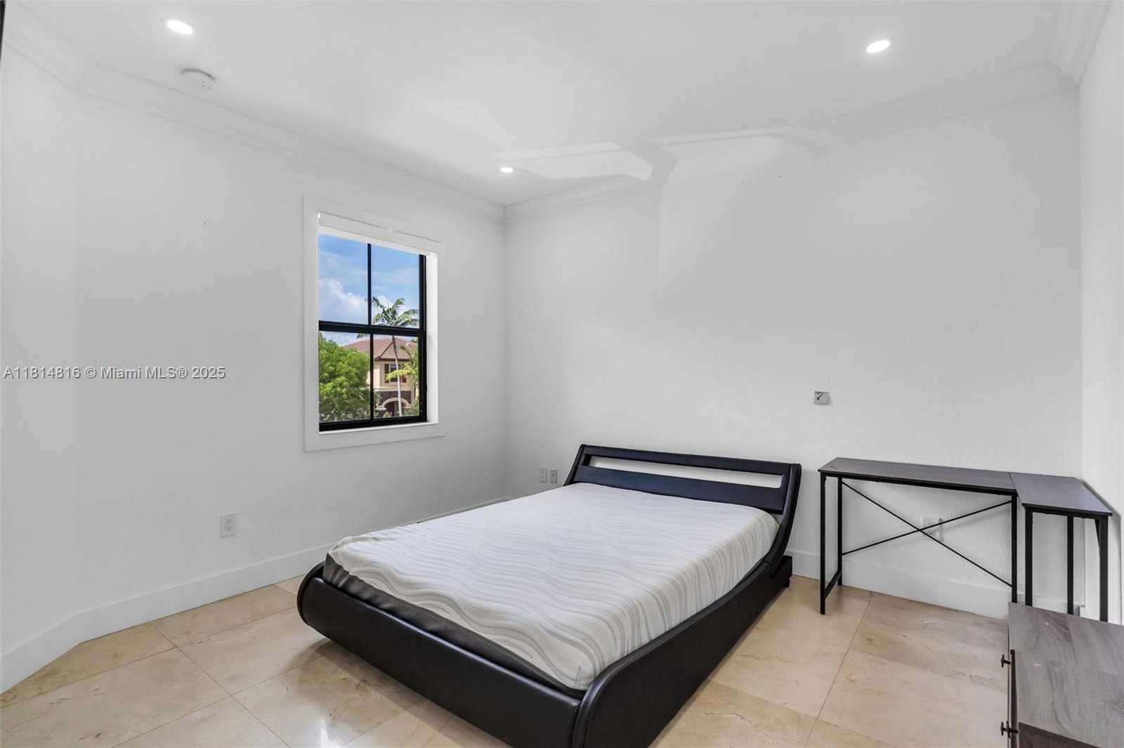 Small Image of 11465 NORTH WEST 88TH LN, Doral Number 17