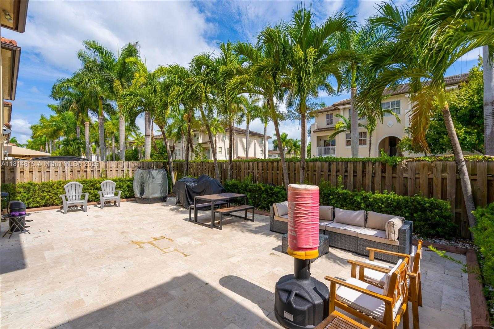 Small Image of 11465 NORTH WEST 88TH LN, Doral Number 23