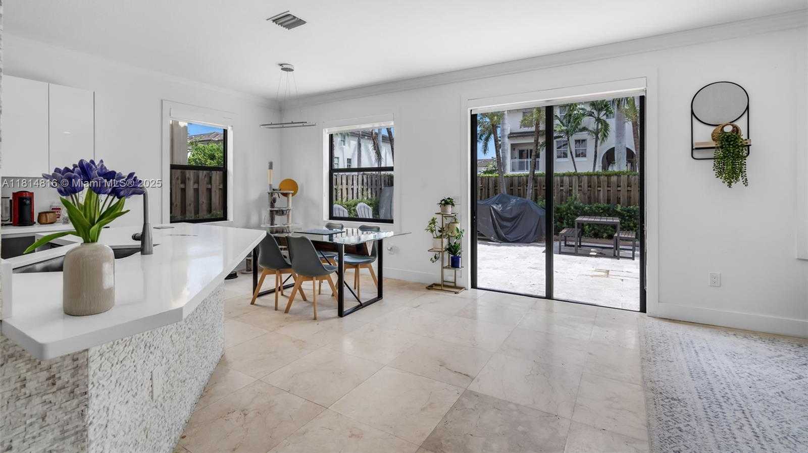 Small Image of 11465 NORTH WEST 88TH LN, Doral Number 6