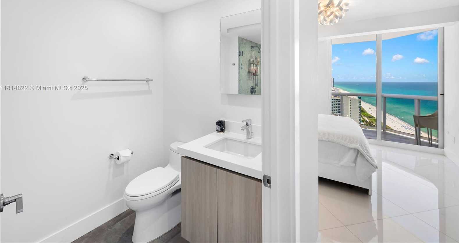 Small Image of 4779 COLLINS AVE #3801, Miami Beach Number 14
