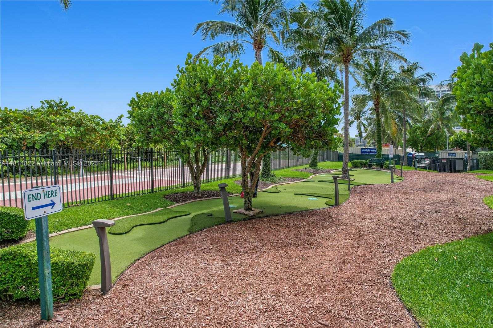 Small Image of 4779 COLLINS AVE #3801, Miami Beach Number 31