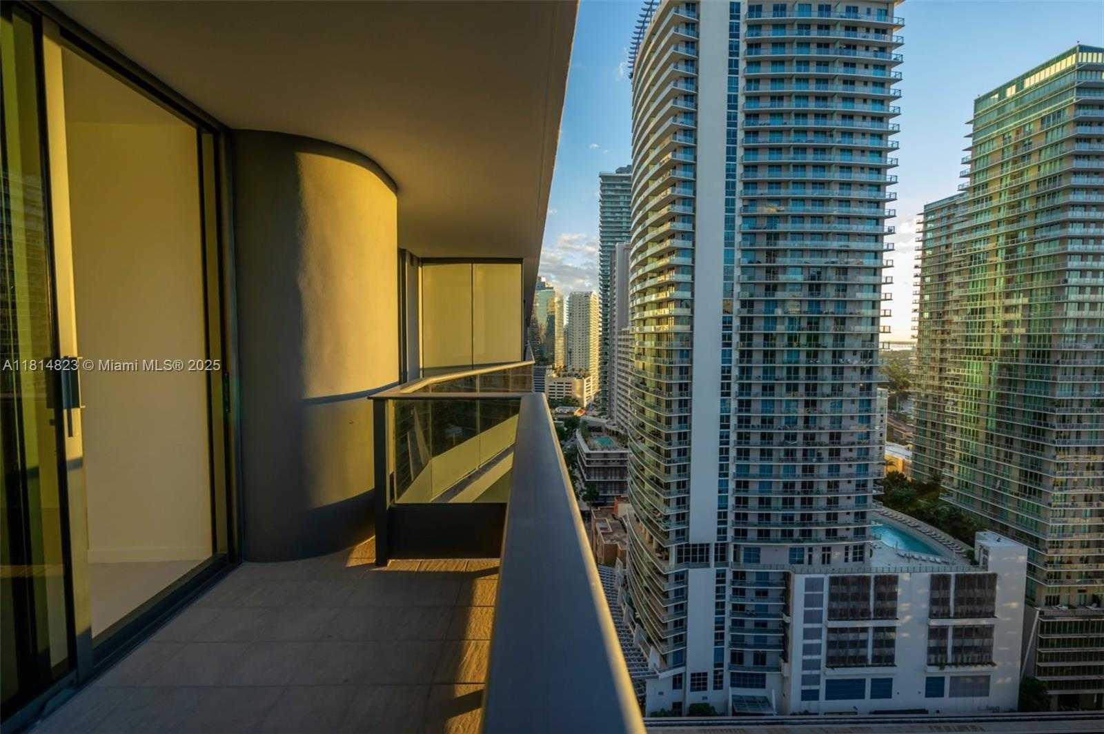 Small Image of 1000 BRICKELL PLAZA #2506, Miami Number 14