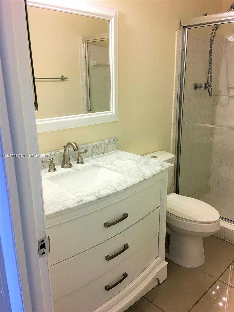 Small Image of 11207 SOUTH WEST 88 ST #214A, Miami Number 10