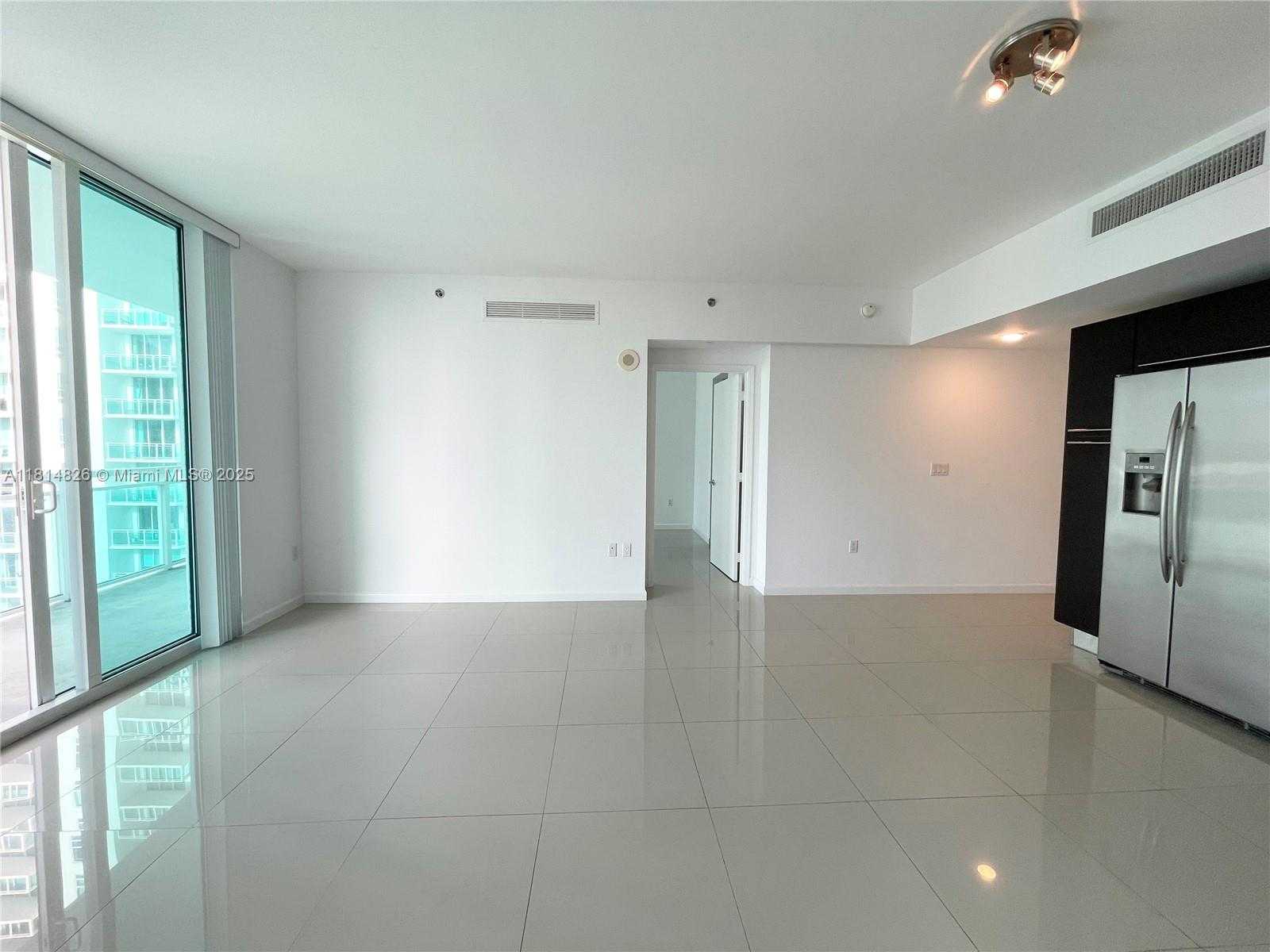 Small Image of 950 BRICKELL BAY DR #1907, Miami Number 12