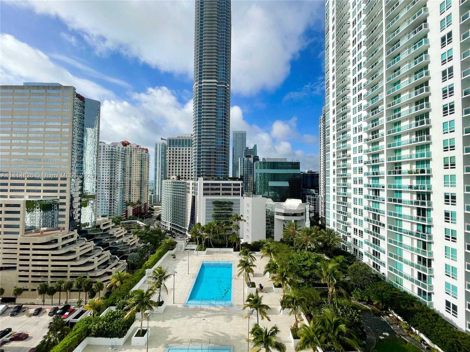 Small Image of 950 BRICKELL BAY DR #1907, Miami Number 4