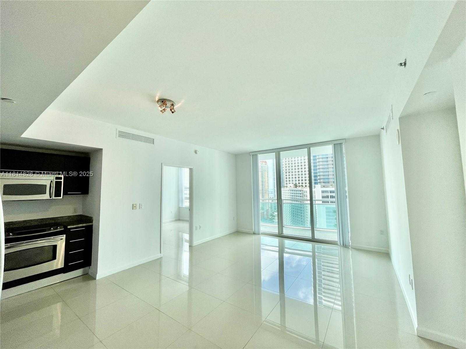 Small Image of 950 BRICKELL BAY DR #1907, Miami Number 8