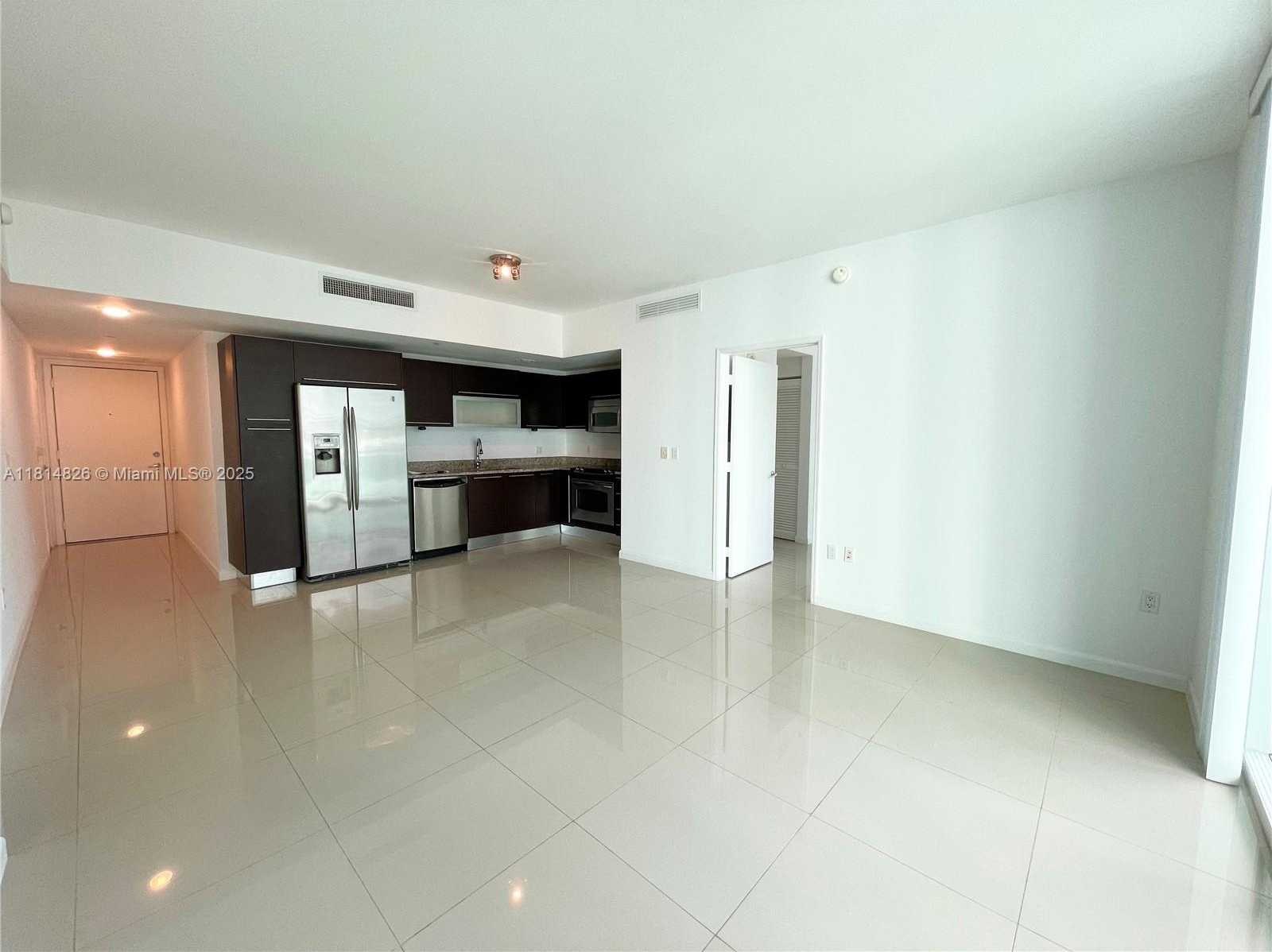 Small Image of 950 BRICKELL BAY DR #1907, Miami Number 9
